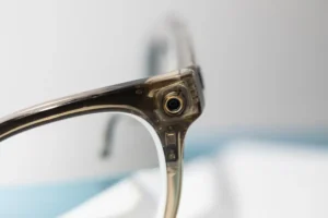 Apple ετοιμάζει τα πρώτα έξυπνα γυαλιά με έμφαση στην ιδιωτικότητα το 2027.
