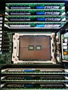 Η AMD παρουσιάζει Helios rack και επιταχυντή MI455X για ανταγωνισμό με Nvidia.