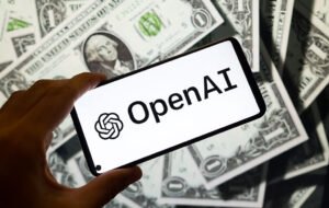Η OpenAI προσλαμβάνει επενδυτικό τραπεζίτη για εκπαίδευση της AI σε χρηματοοικονομικά.