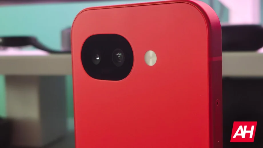 Pixel: νέες εικόνες και στοιχεία για Google και PC Hardware