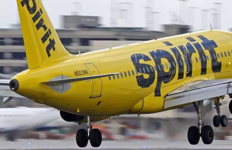 Google αγοράζει 100 εκατ. emails και 500 εκατ. συνομιλίες Spirit Airlines για AI