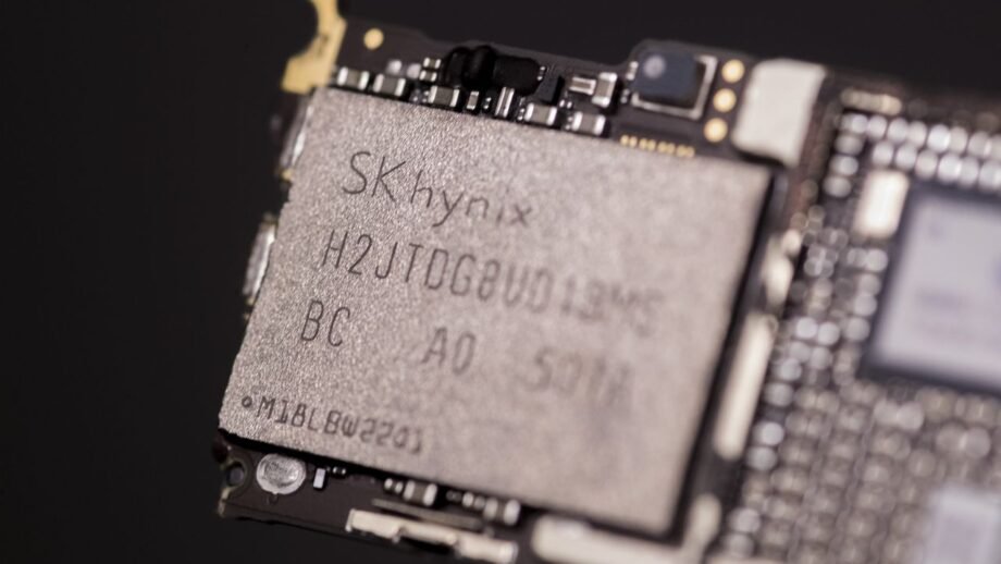 Προβλήματα στην παραγωγή iPhone 18 λόγω έλλειψης μνήμης DRAM αξίας 1 δισ. δολαρίων