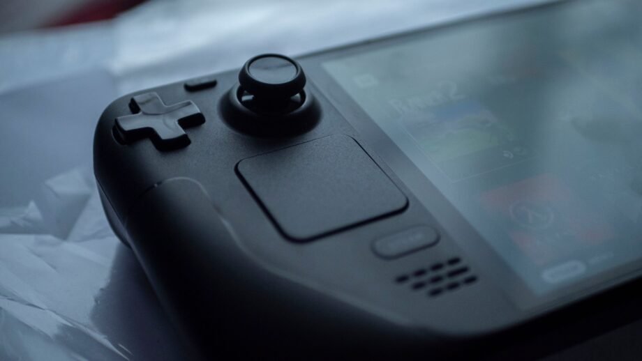 Το Steam Deck κυριαρχεί στα handhelds με 4 εκατ. πωλήσεις αλλά η αγορά παραμένει περιορ